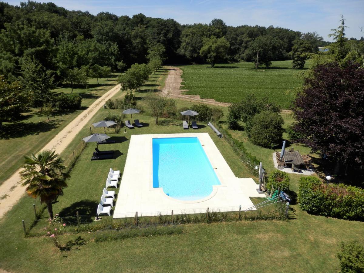Chateau La Mothaye - Self Catering Apartments With Pool In The Loire Valley Les Bois-d'Anjou Bagian luar foto