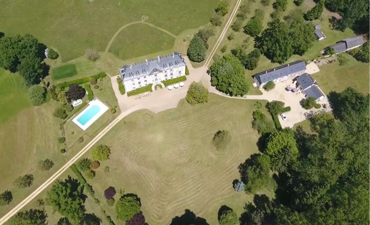 Chateau La Mothaye - Self Catering Apartments With Pool In The Loire Valley Les Bois-d'Anjou Bagian luar foto