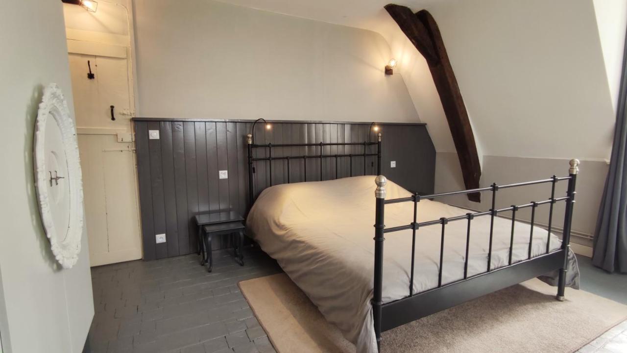 Chateau La Mothaye - Self Catering Apartments With Pool In The Loire Valley Les Bois-d'Anjou Bagian luar foto